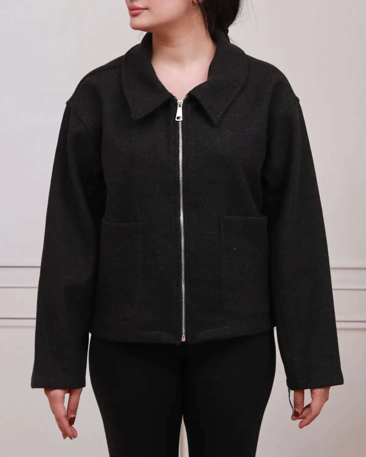 بامبر فوتر یقه دار|لباس|یزد, |دیوار