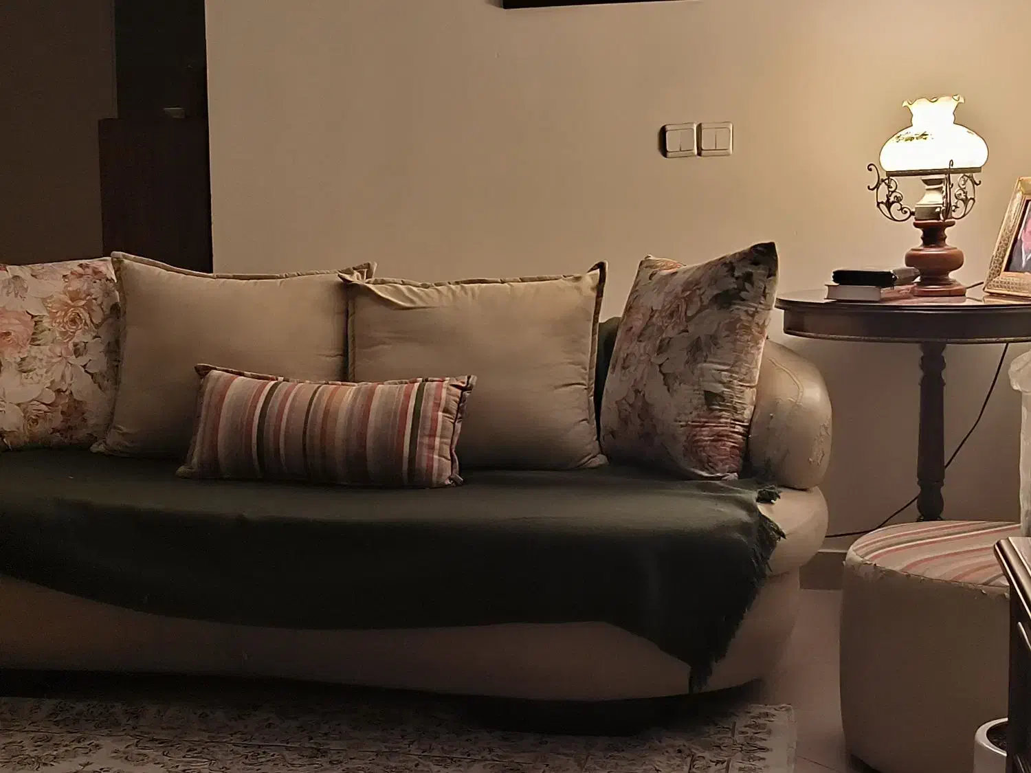 نیم ست راحتی|مبلمان خانگی و میز عسلی|تهران, سوهانک|دیوار