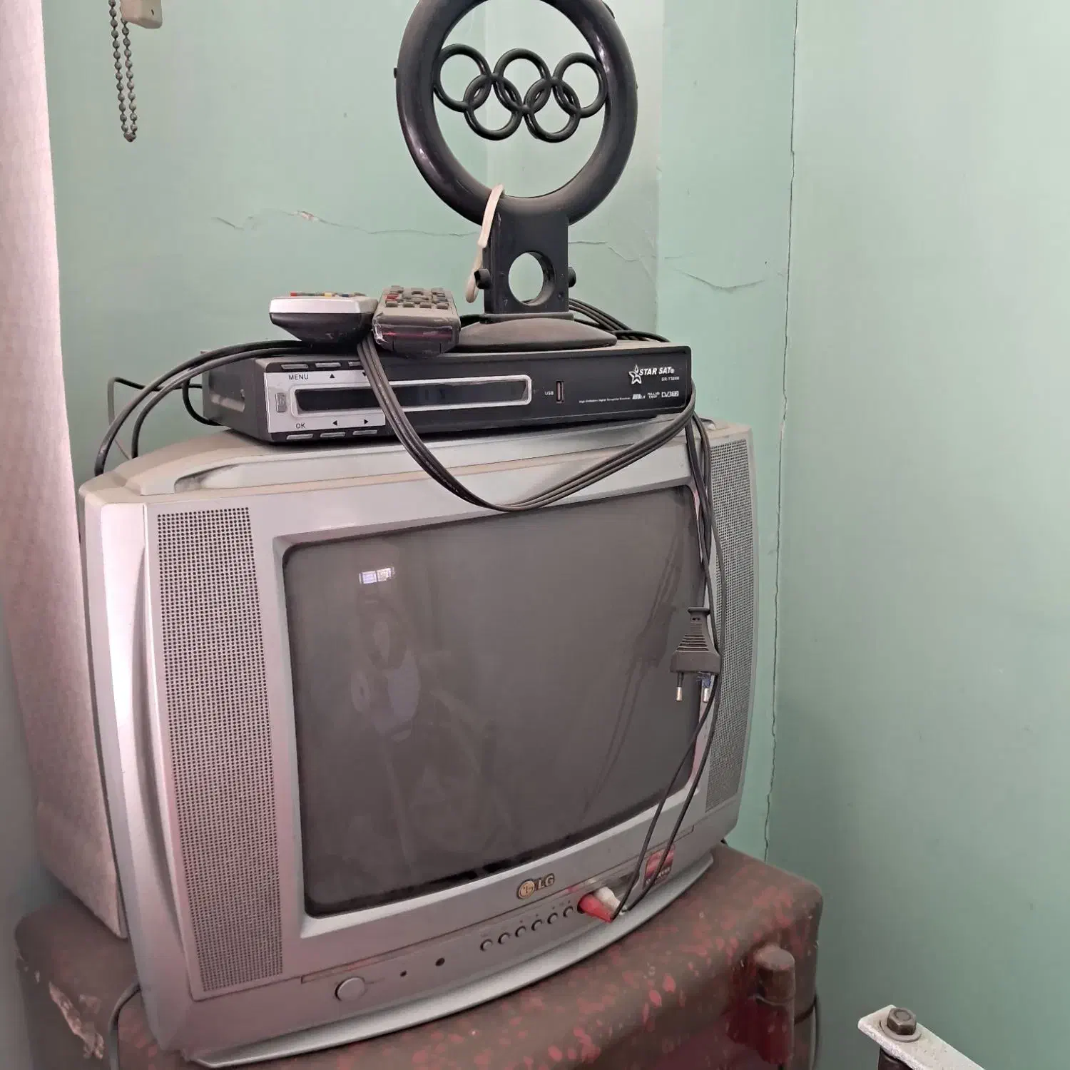 تلویزیون و دیجیتال|میز تلویزیون|شهرکرد, |دیوار