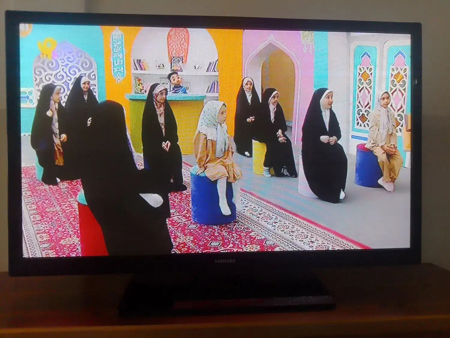 تلویزیون 43|تلویزیون و پروژکتور|مشهد, شهرک مهرگان|دیوار