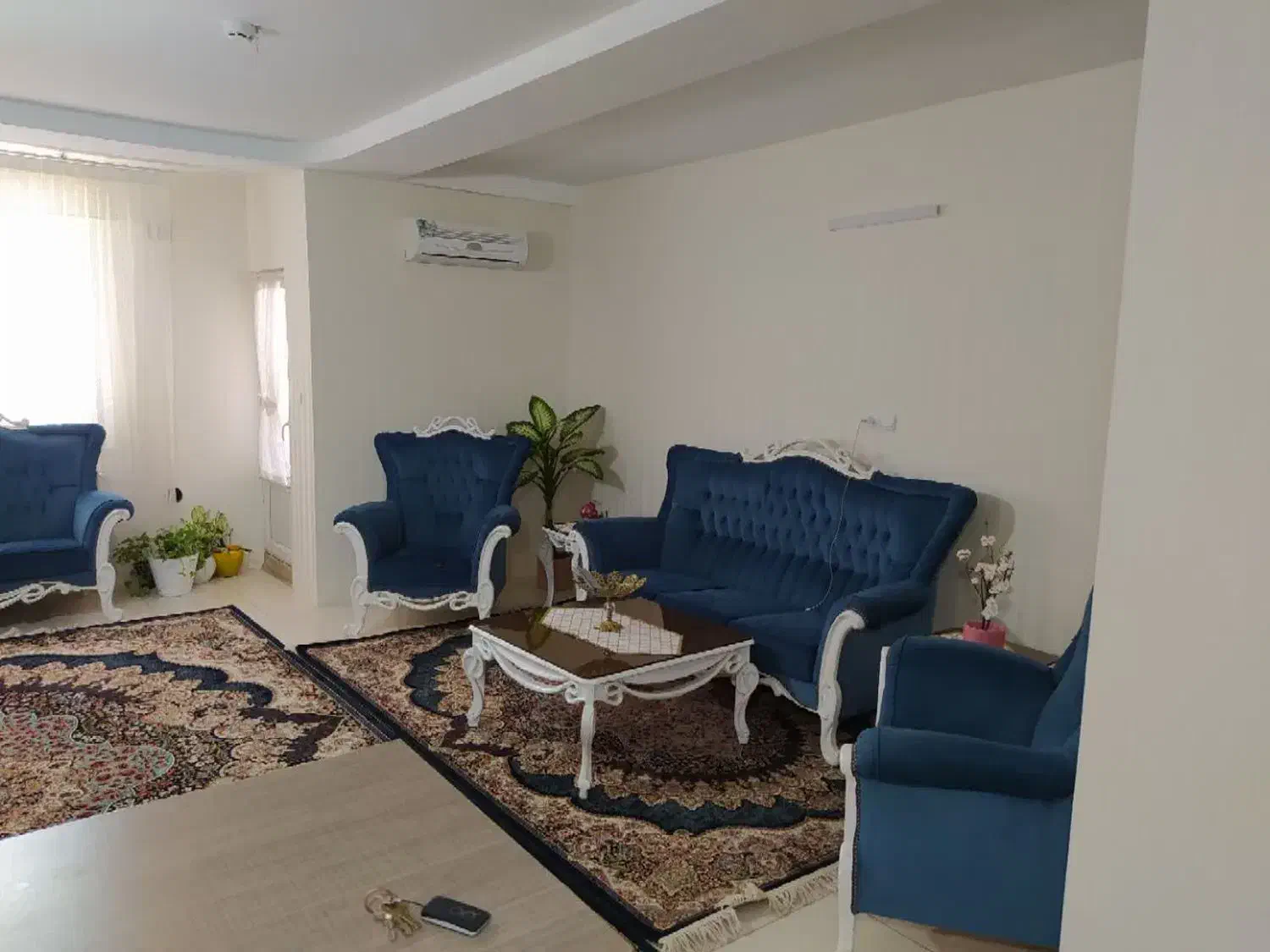 مبل کلاسیک هفت نفره|مبلمان خانگی و میز عسلی|ملایر, |دیوار