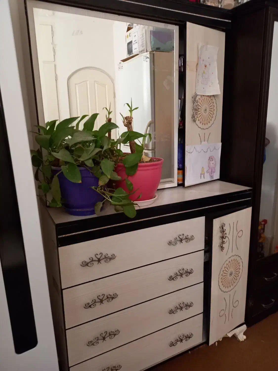 میز آرایش|تخت و سرویس خواب|بیرجند, |دیوار