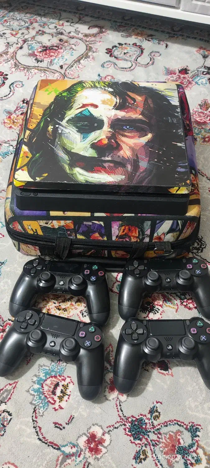 پلی استیشن 4 اسلیم با چهار دسته|کنسول، بازی ویدئویی و آنلاین|بندرعباس, |دیوار