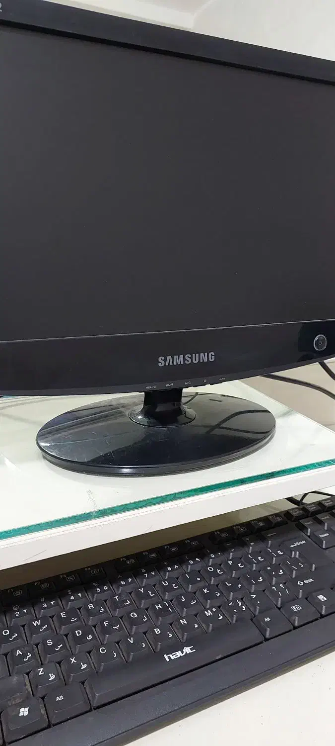 مانیتور سامسونگ ۱۵ اینج|قطعات و لوازم جانبی رایانه|رشت, گلزاران|دیوار