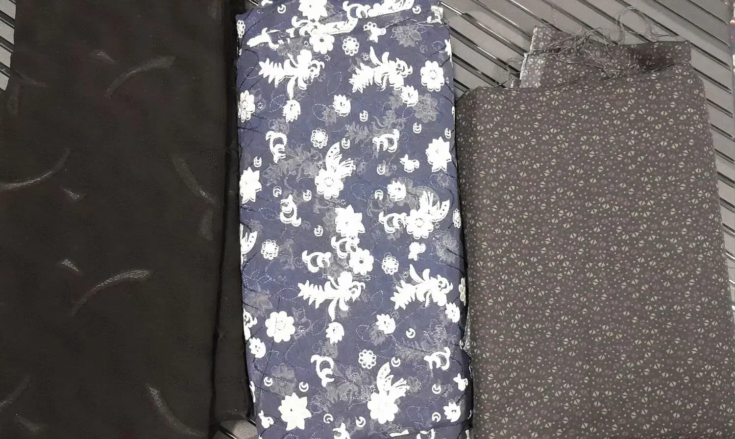 چادر دوخت نشده|لباس|کازرون, |دیوار