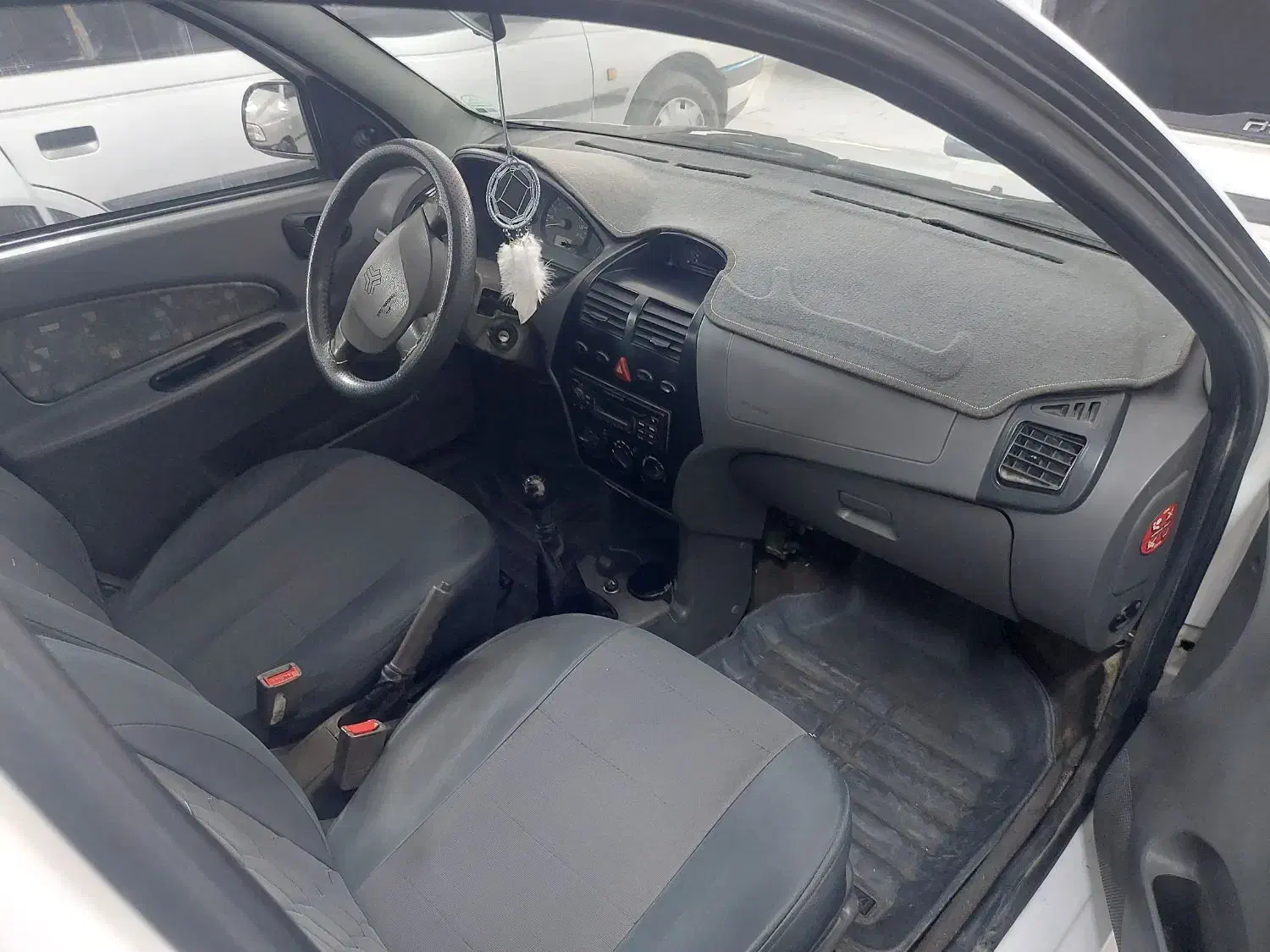 تیبا صندوقدار مدل ۹۳ دوگانه شاسی سالم|خودرو سواری و وانت|بروجرد, |دیوار