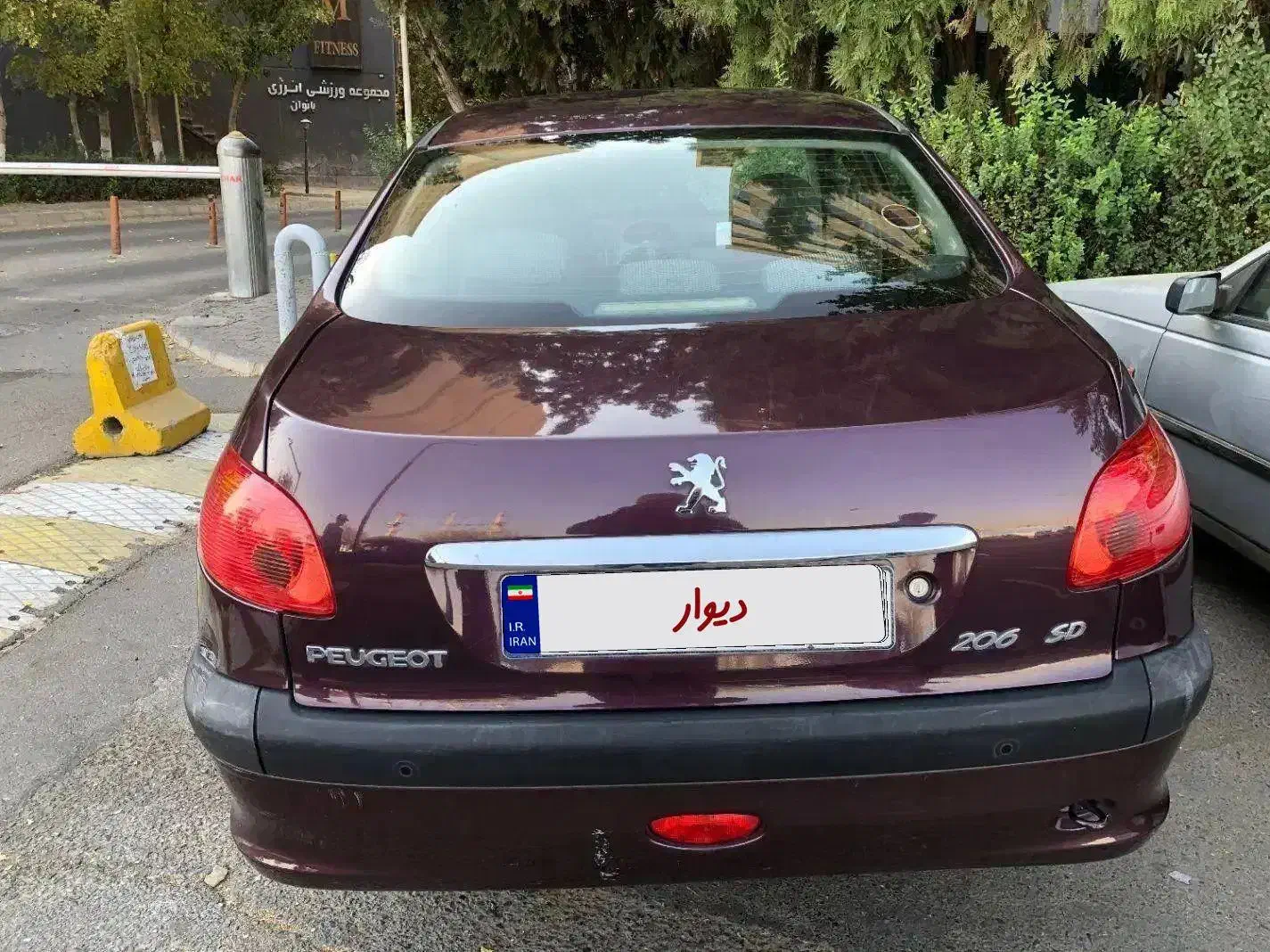 ۲۰۶ اس دی sd وی ۸ کم کار۶ سال خواب درپارکینگ مسقف|خودرو سواری و وانت|تهران, اکباتان|دیوار