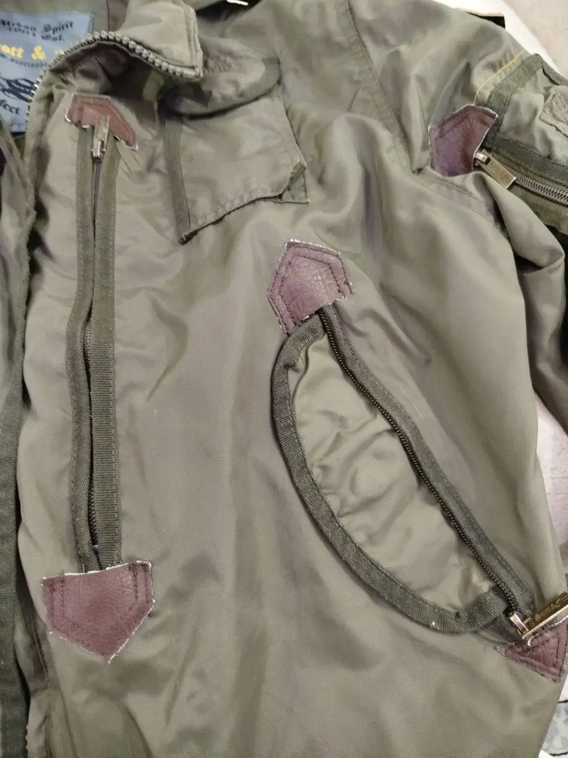 کاپشن خلبانی|لباس|شاهین‌شهر, ۹ دی|دیوار