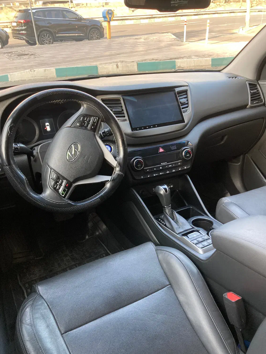 توسان مدل ۲۰۱۷ تک رادار|خودرو سواری و وانت|تهران, شهران جنوبی|دیوار