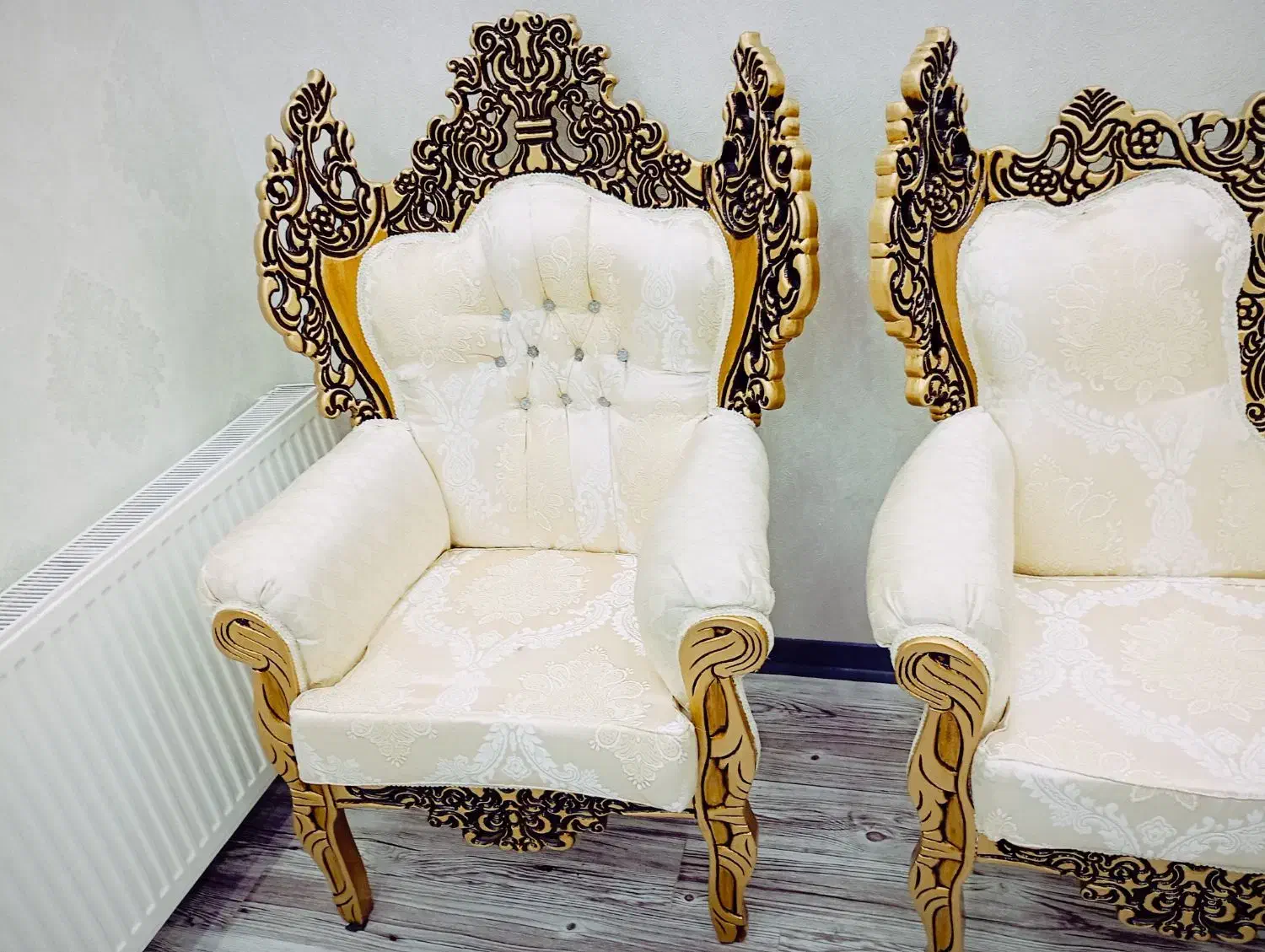 مبل سلطنتی|مبلمان خانگی و میز عسلی|پرند, فاز ۶|دیوار