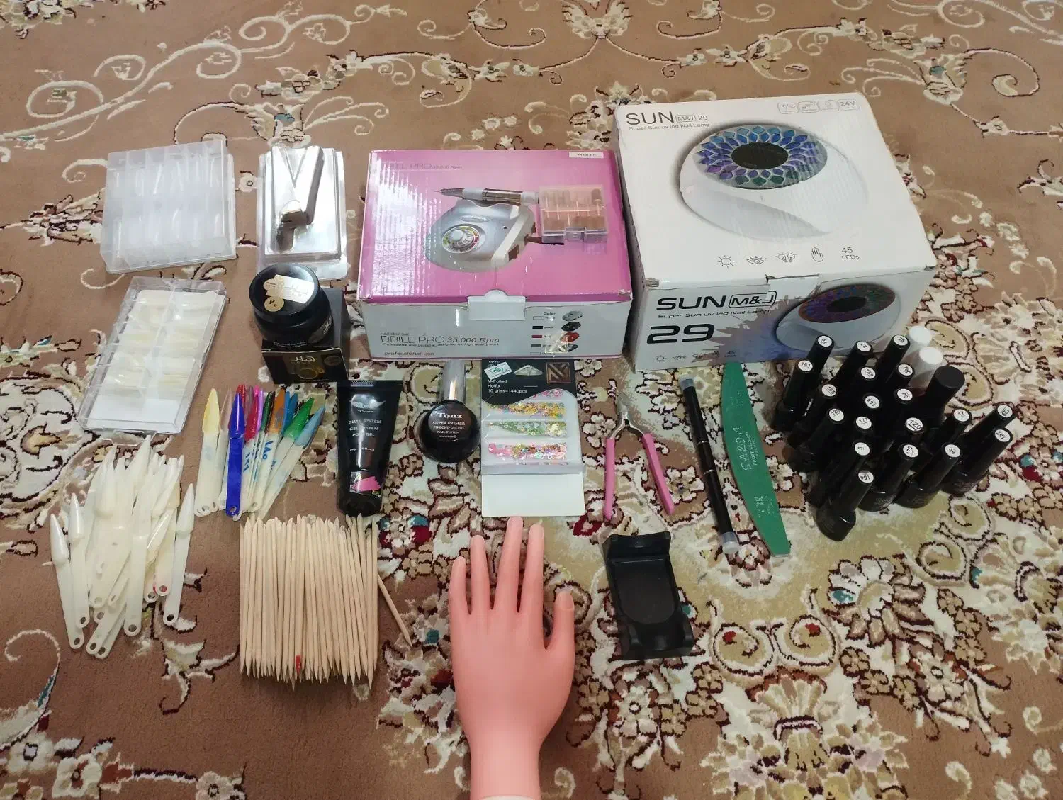 وسایل کاشت ناخن|آرایشی، بهداشتی، درمانی|اسلامآباد غرب, |دیوار