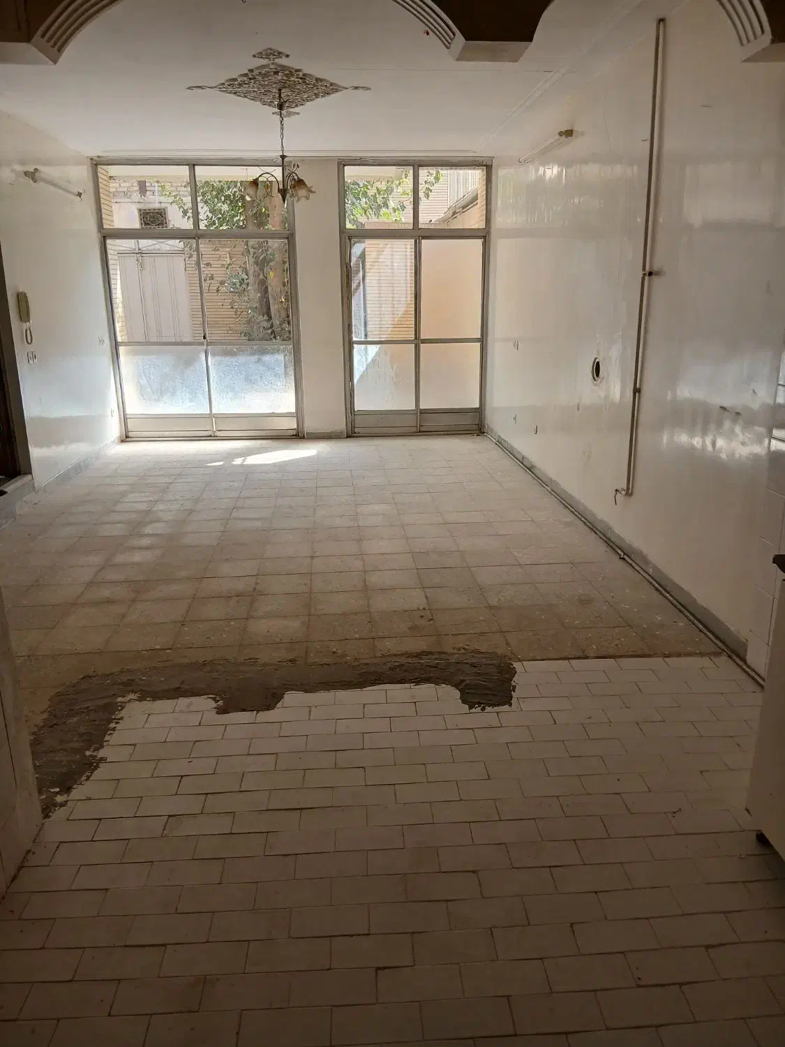 ویلایی دربست ماشین رو درحد دوماشین|اجارهٔ آپارتمان|اصفهان, مصلی|دیوار