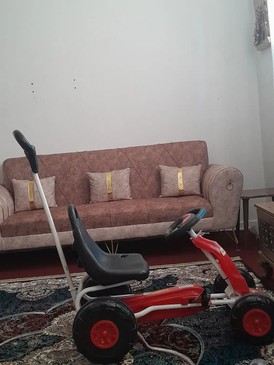 چهارچرخ بچه|اسباب‌‌بازی|هشتگرد, فاز ۲ مهستان|دیوار