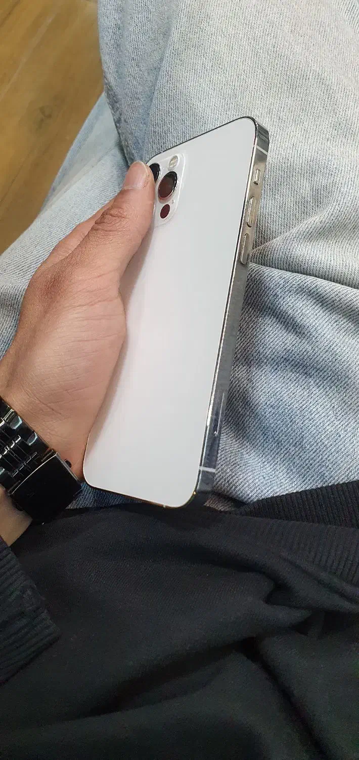 iphone 12pro سفید|موبایل|تربتحیدریه, باغ ملی|دیوار