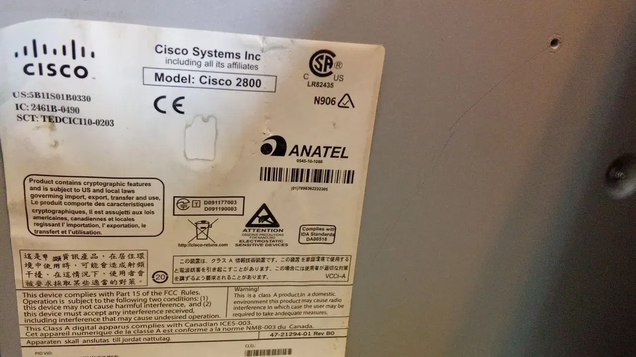 سوییچ ۴۸پورت و روتر سیسکو|مودم و تجهیزات شبکه|سنندج, |دیوار