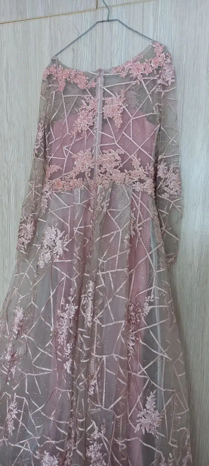 لباس مجلسی سنگدوزی شده|لباس|لاهیجان, کوی آزادگان|دیوار