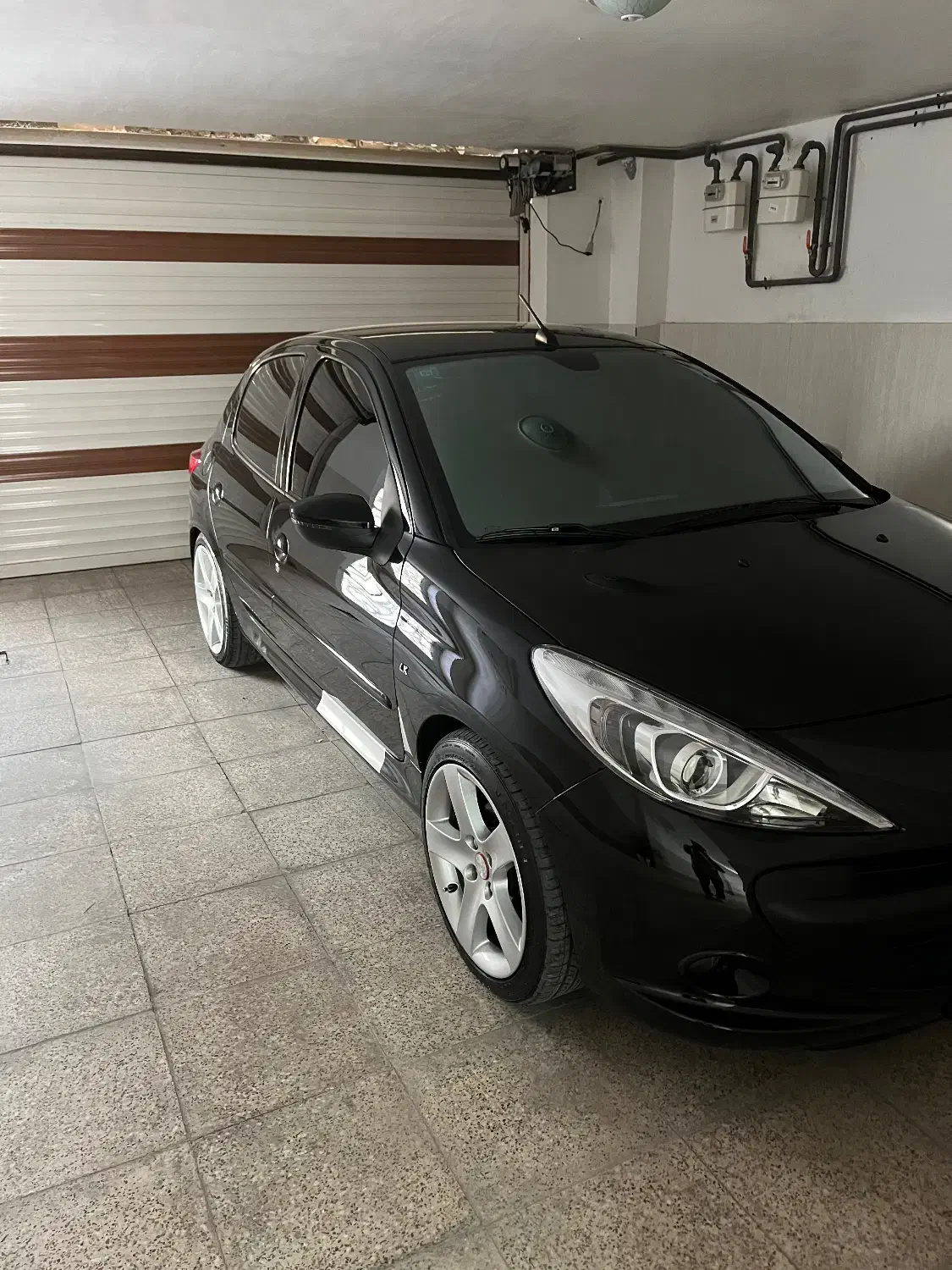 ۲۰۷ سقففلز|خودرو سواری و وانت|اراک, |دیوار