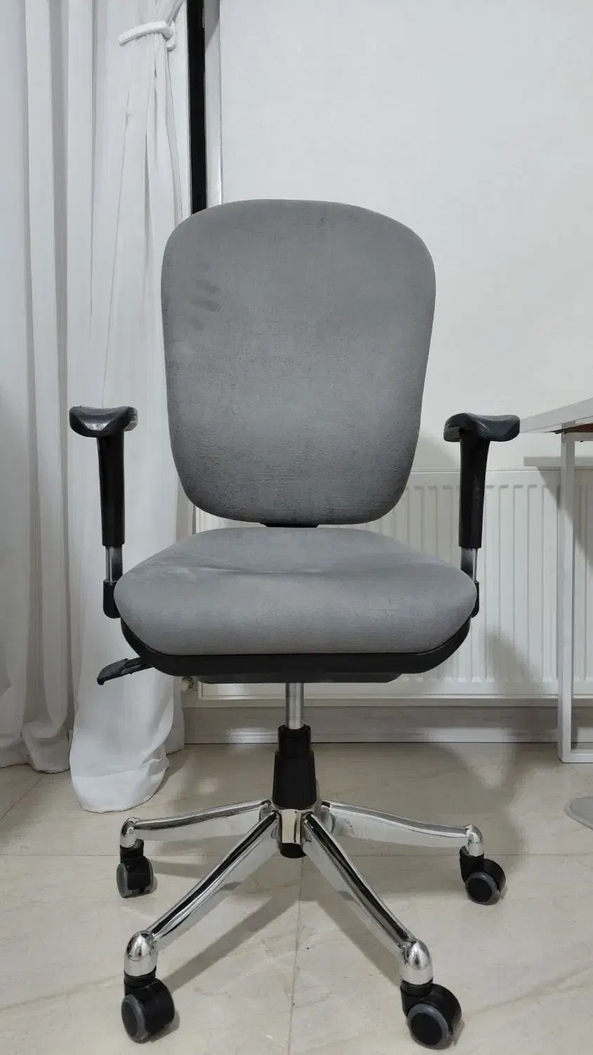 صندلی اداری راحت و باکیفیت برند رایانه صنعت|صندلی و نیمکت|قزوین, |دیوار