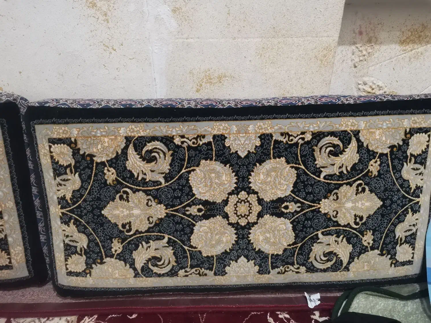 پشتی نو|پشتی|شیراز, تندگویان|دیوار