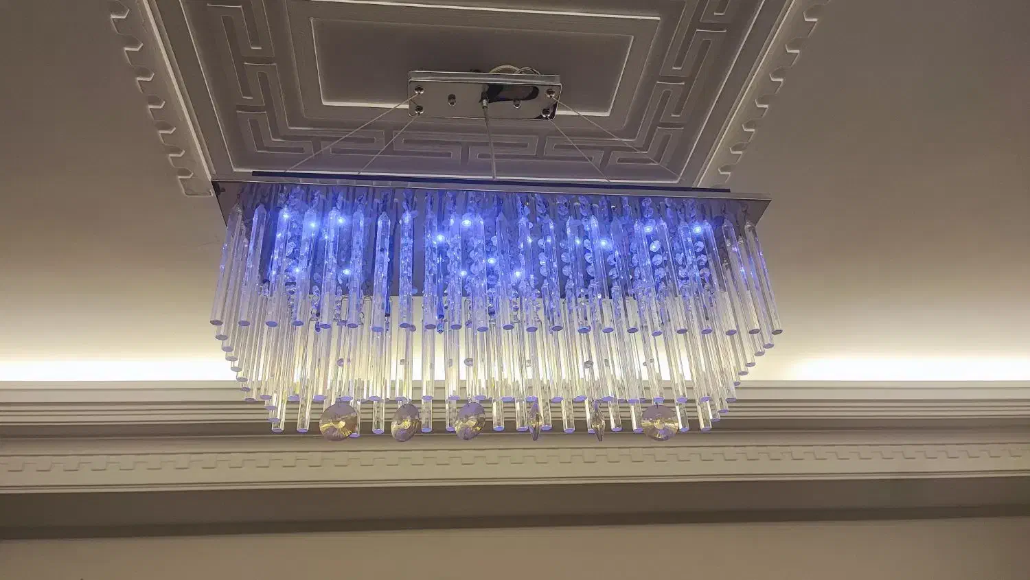 لوستر مدرن کنترلی با دو دیواری ست|لوستر و چراغ آویز|تهران, شهرک آزادی|دیوار