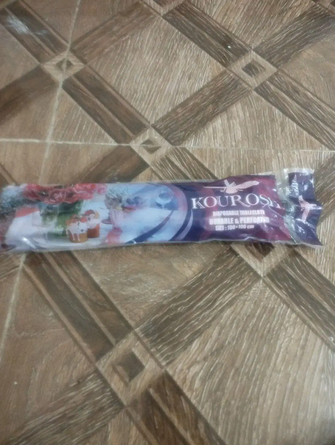 سفره یکبار مصرف|ظروف نگهدارنده، پلاستیکی، یک‌بارمصرف|بهارستان, |دیوار