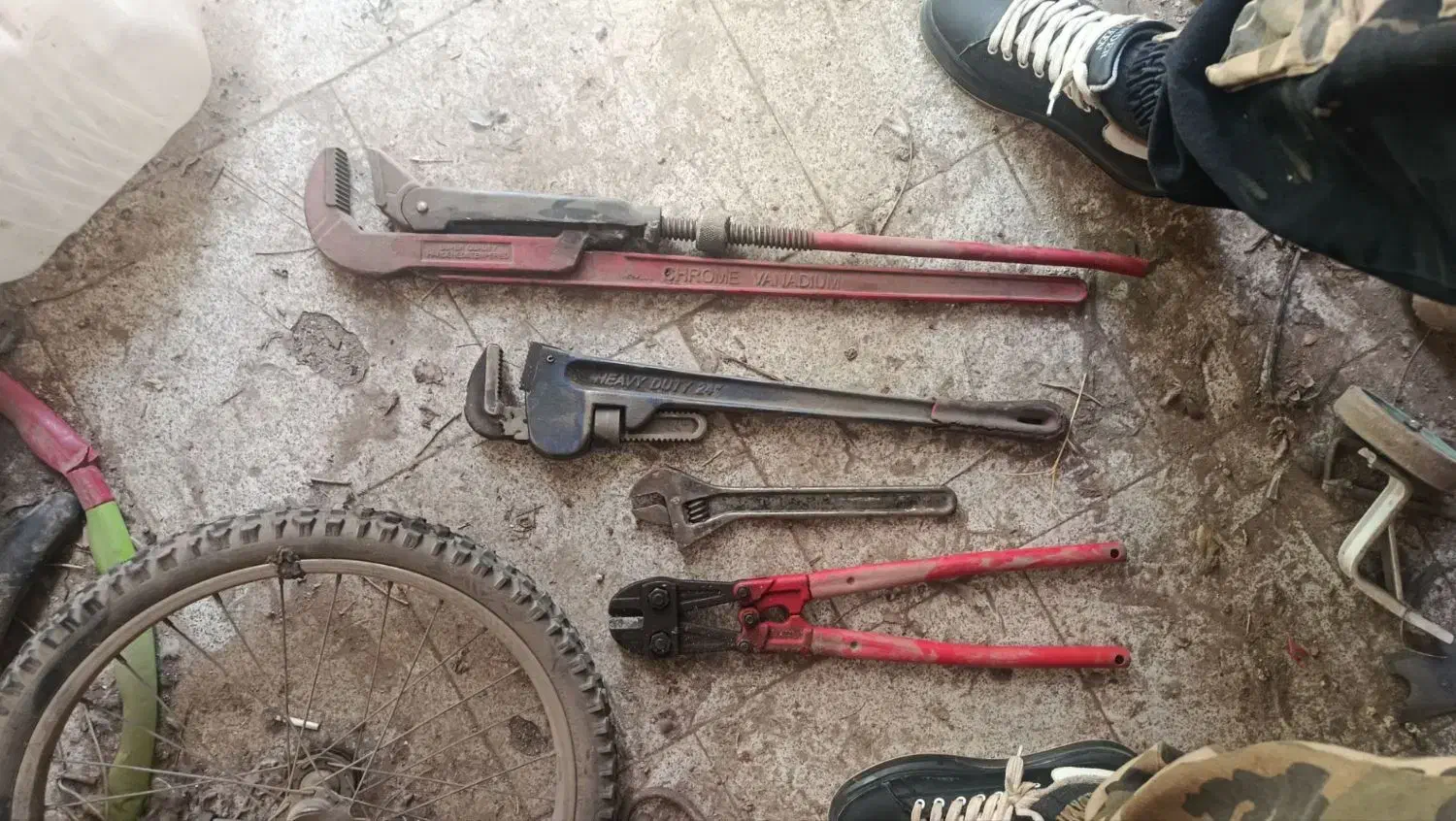 آچر|ابزارآلات|کرمانشاه, |دیوار