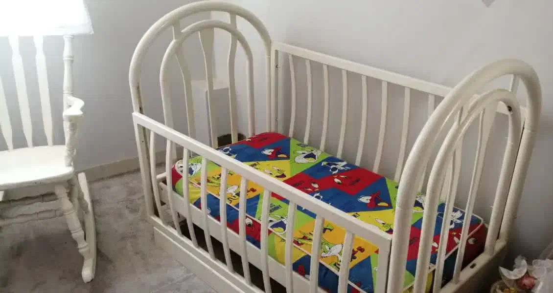 تخت چوبی کودک|تخت و سرویس خواب|بم, |دیوار