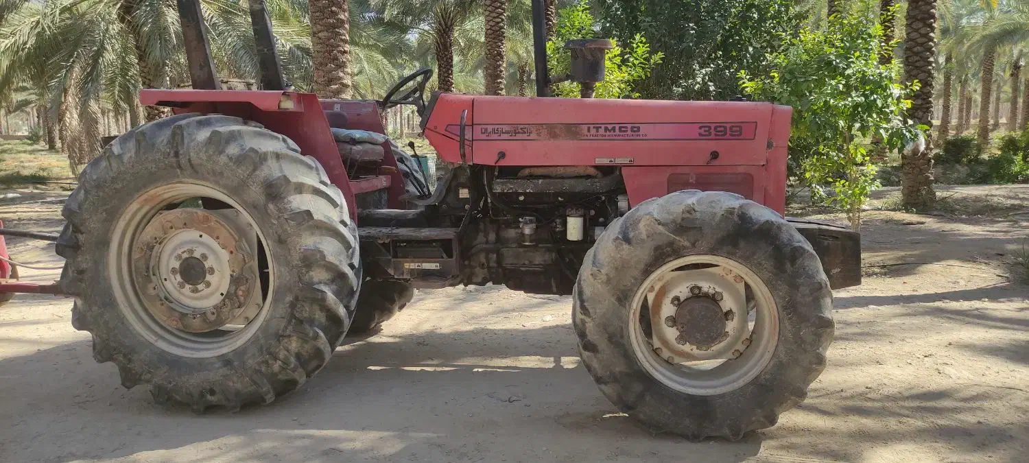 تراکتور|خودرو سنگین|فراشبند, |دیوار