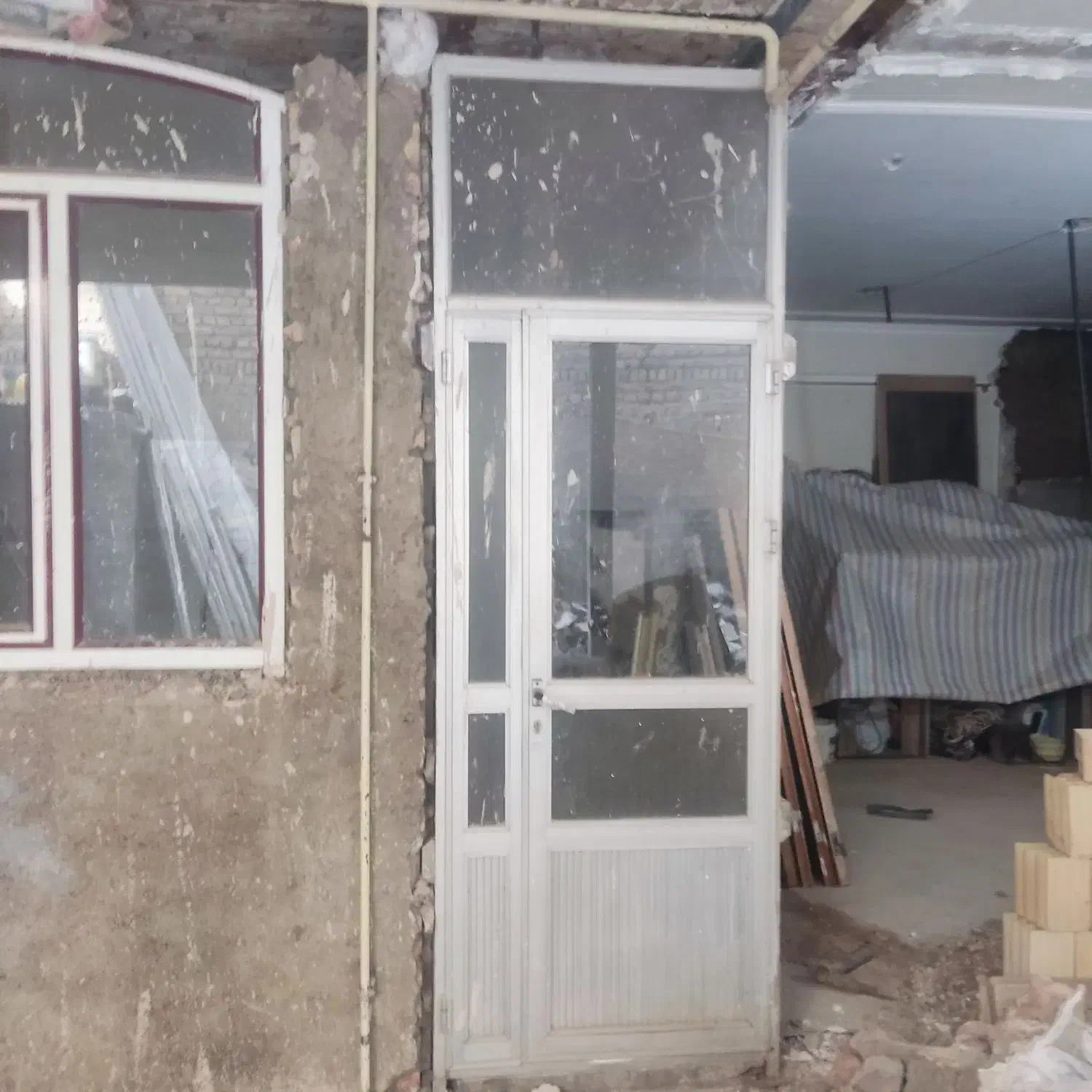 درب وپنجره آلومینیوم|مصالح و تجهیزات ساختمان|تبریز, |دیوار