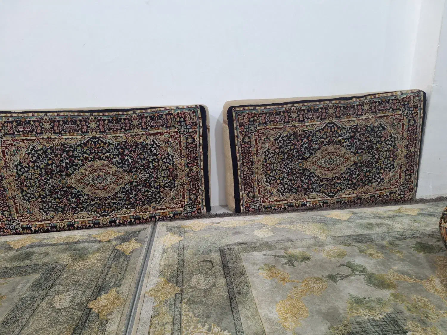 پشتی|پشتی|قدس, شهر‌قدس|دیوار