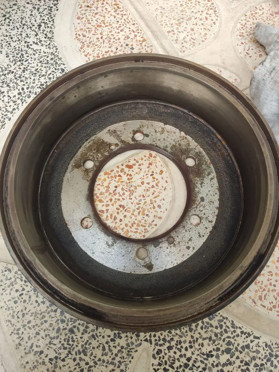 کاسه چرخ جلو نیسان|قطعات یدکی و لوازم جانبی|رباط‌کریم, شترخوار|دیوار