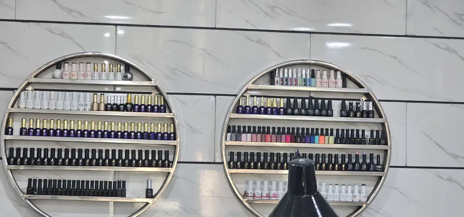 استند لاک|آرایشگاه و سالنهای زیبایی|قزوین, |دیوار