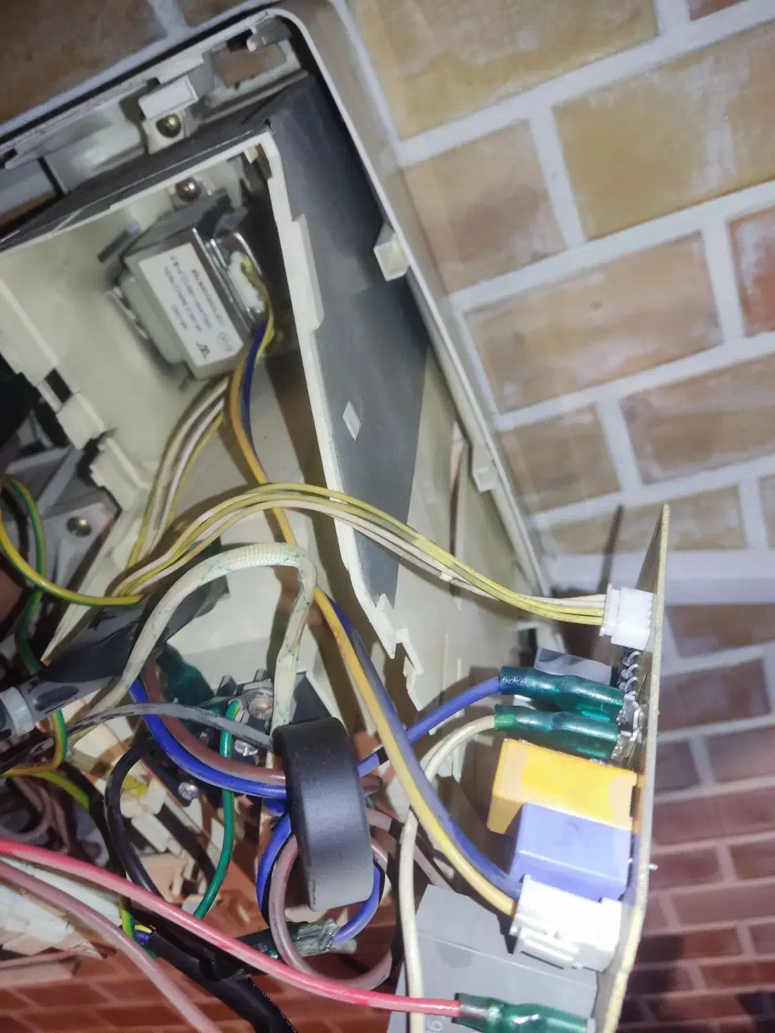 تعمیر تخصصی انواع ،( پکیج ، اسپیلت و آبگرمکن|خدمات پیشه و مهارت|شیراز, شهرک ولیعصر|دیوار