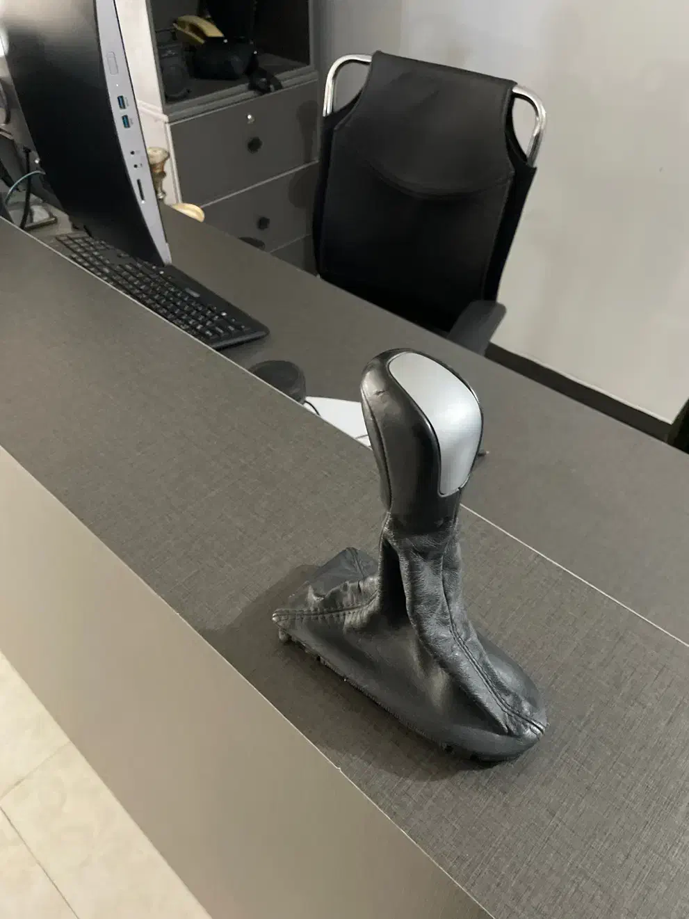 فرمون و زاویه فرمون کنسول دست دنده|قطعات یدکی و لوازم جانبی|کرج, کوی امامیه|دیوار