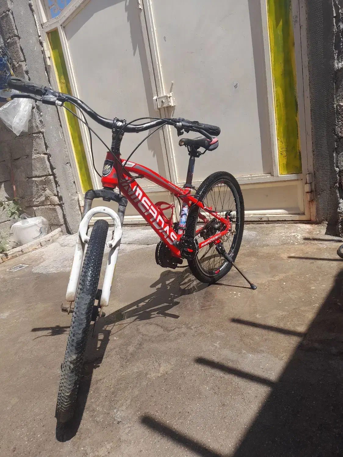 دوچرخه|دوچرخه، اسکیت، اسکوتر|دره شهر, |دیوار