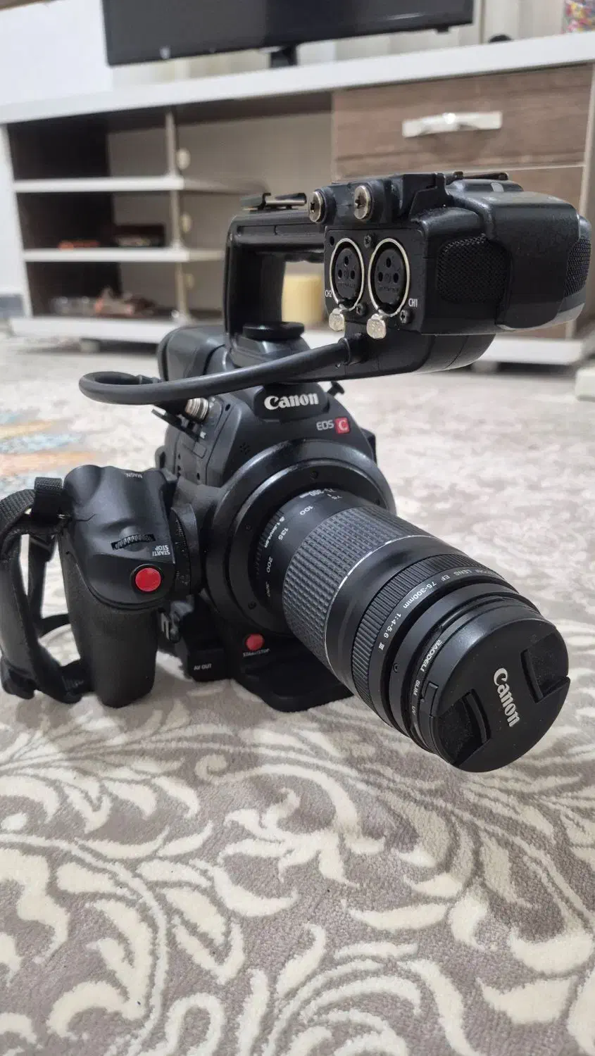 دوربین حرفه ای و سینمایی Canon c100 ii|دوربین عکاسی و فیلم‌برداری|دهلران, |دیوار