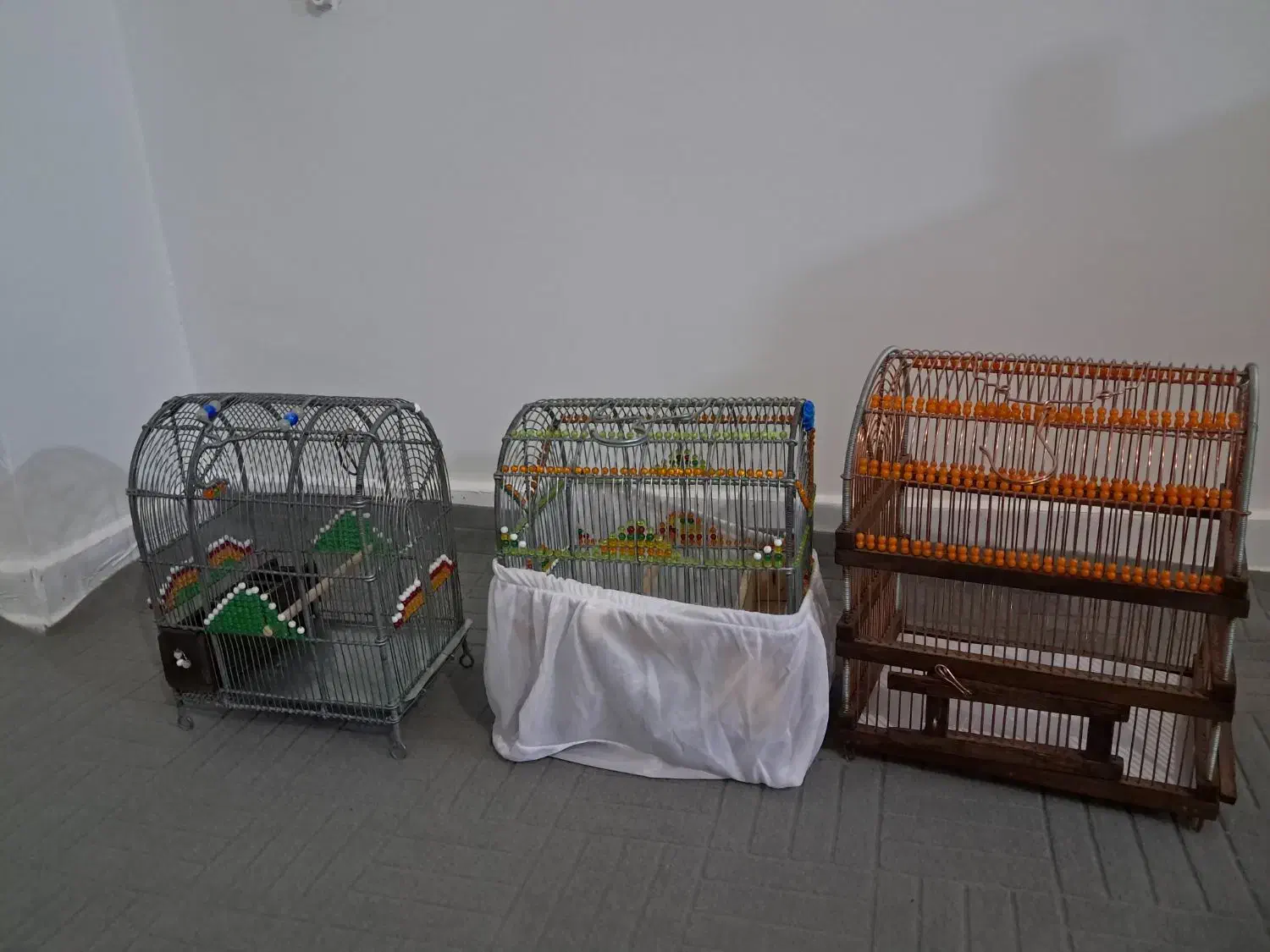 فروش سه عدد قفس دستبافت|لوازم جانبی حیوانات|بومهن, |دیوار
