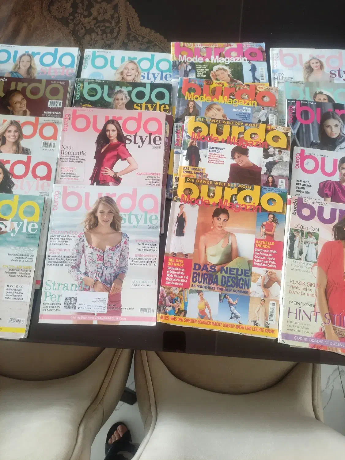 بوردا|مجلات|ری, علایین|دیوار