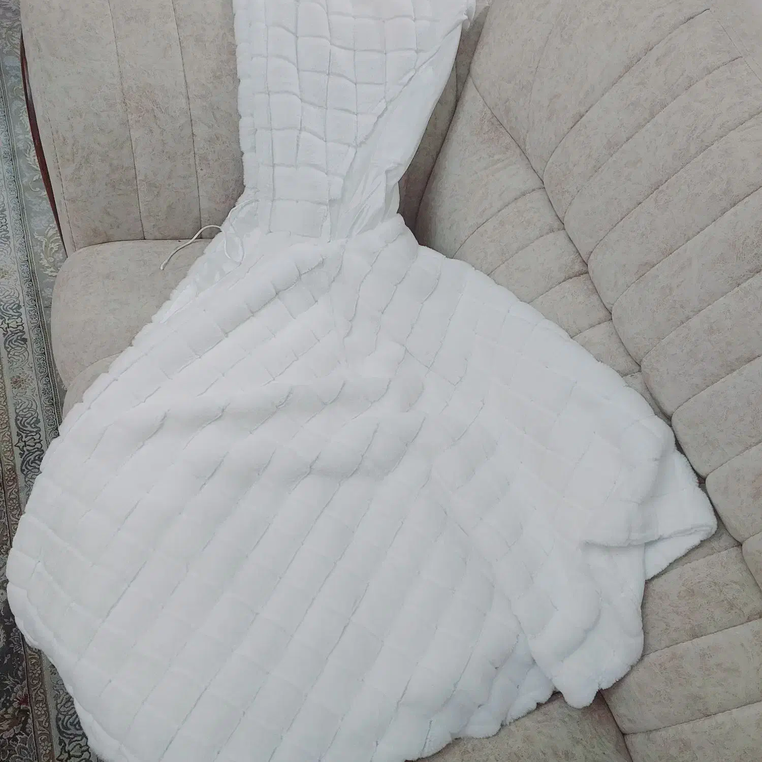 شنل وکت خزدار عروس|لباس|شهریار, شهرک شاهد|دیوار