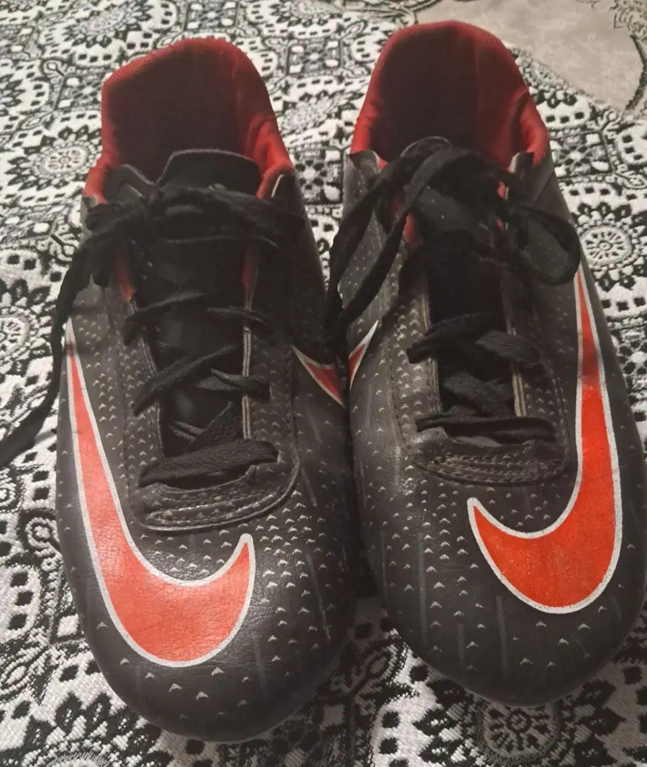 کتونی استوک چمن سایز ۳۸ قیمت ۳۰۰|کیف، کفش، کمربند|ساوه, |دیوار