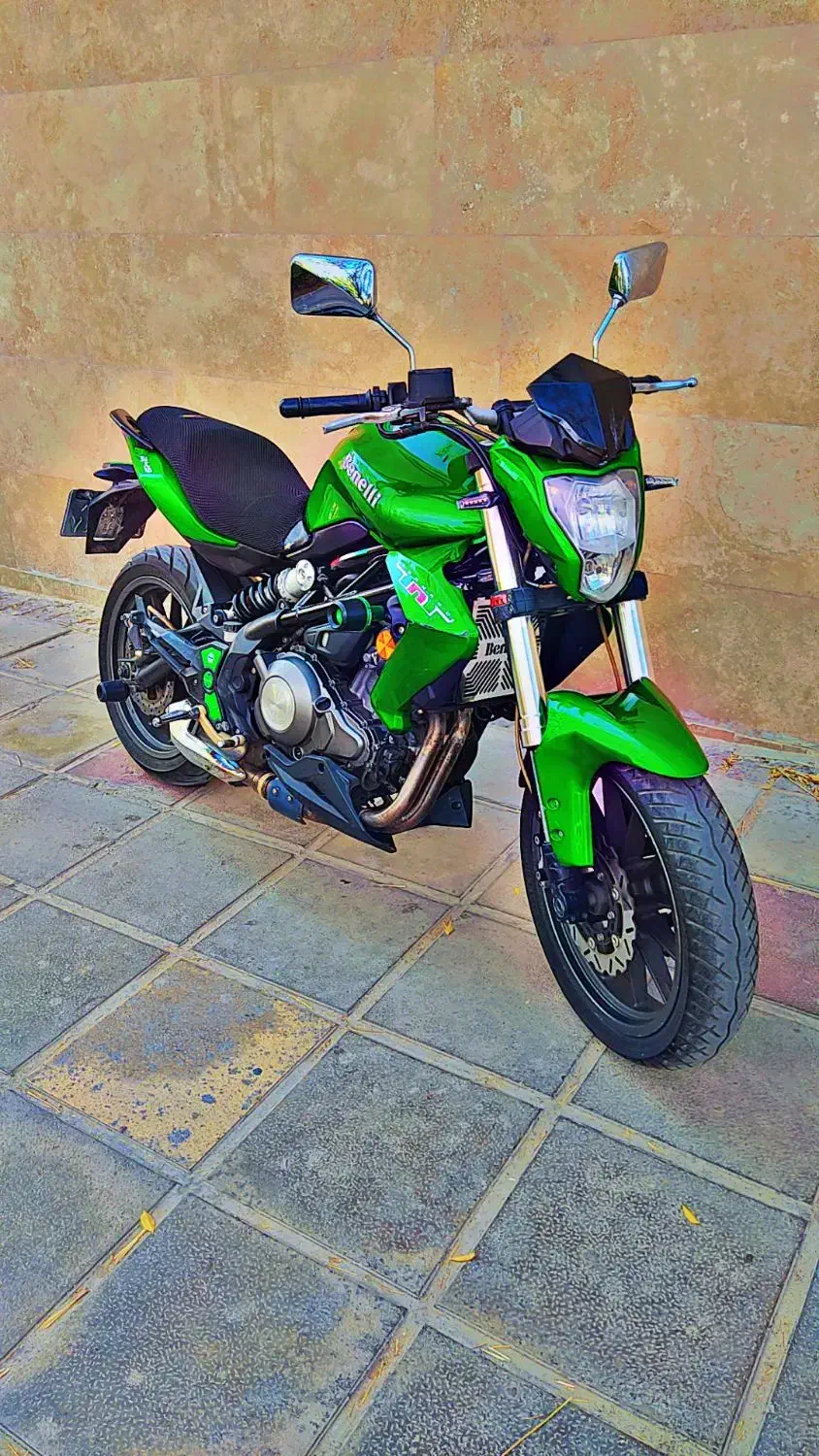 بنلی 300وارداتی جفت سیلندر  فابریک ریس کاوازاکی|موتورسیکلت|شیراز, سینما سعدی|دیوار