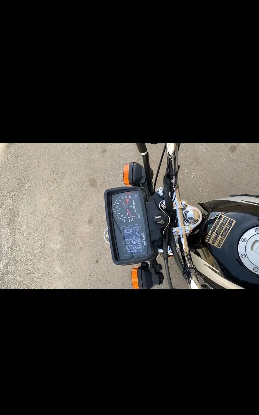 موتور لیفان ۱۴۰۴ مشکی در حد|موتورسیکلت|یزد, |دیوار