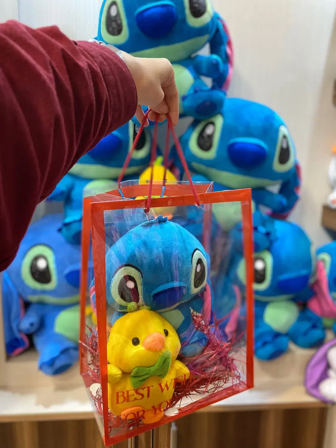 پک کادوئی|اسباببازی|قم, شاه احمد قاسم|دیوار