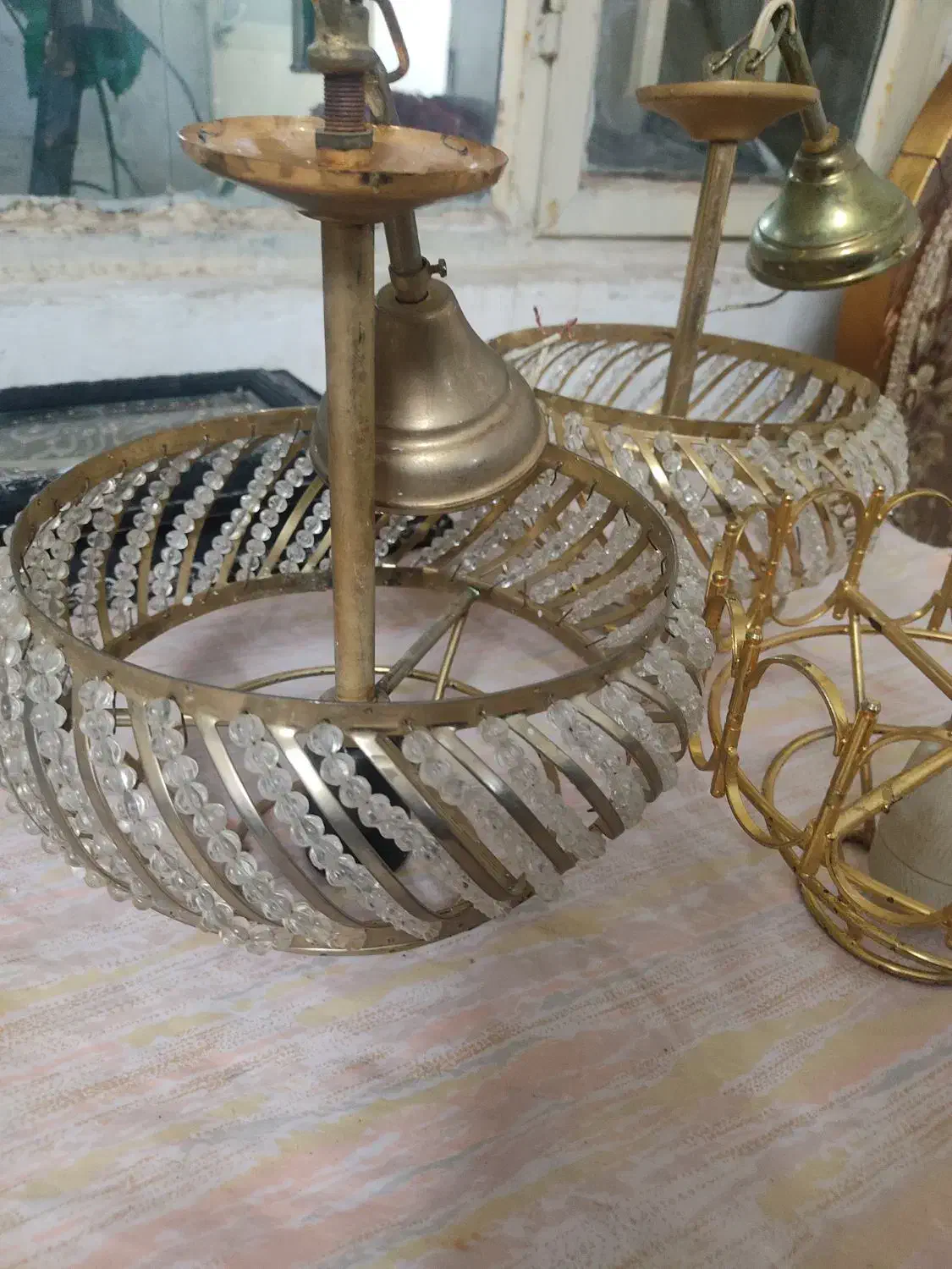 لوستر قدیمی|لوستر و چراغ آویز|مشهد, بهمن|دیوار