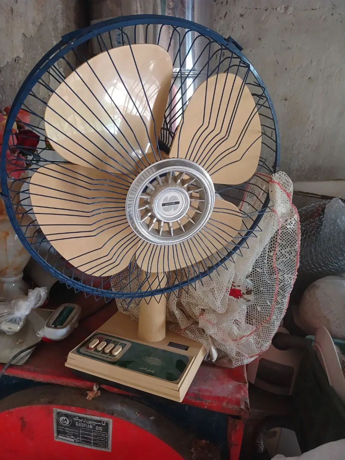 پنکه رومیزی|پنکه و تصفیه‌کنندهٔ هوا|بابل, |دیوار