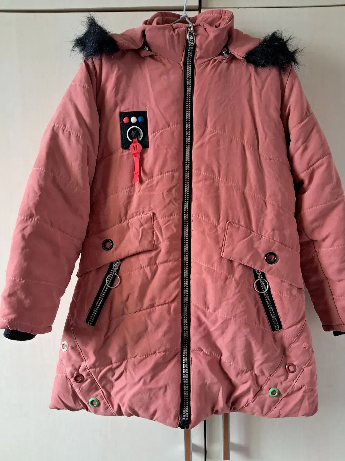 کاپشن کاملا سالم خز دار|کفش و لباس بچه|رشت, پیرکلاچای|دیوار