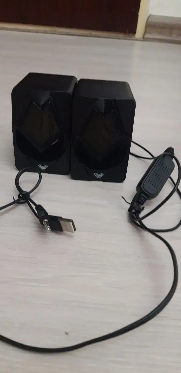 باند کامپیوتر و کیبورد چراغ دار در حد نو|قطعات و لوازم جانبی رایانه|اردبیل, |دیوار