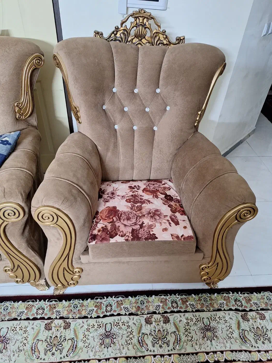 فروش مبل 9نفره نیمه سلطنتی|مبلمان خانگی و میز عسلی|پرند, فاز ۶|دیوار