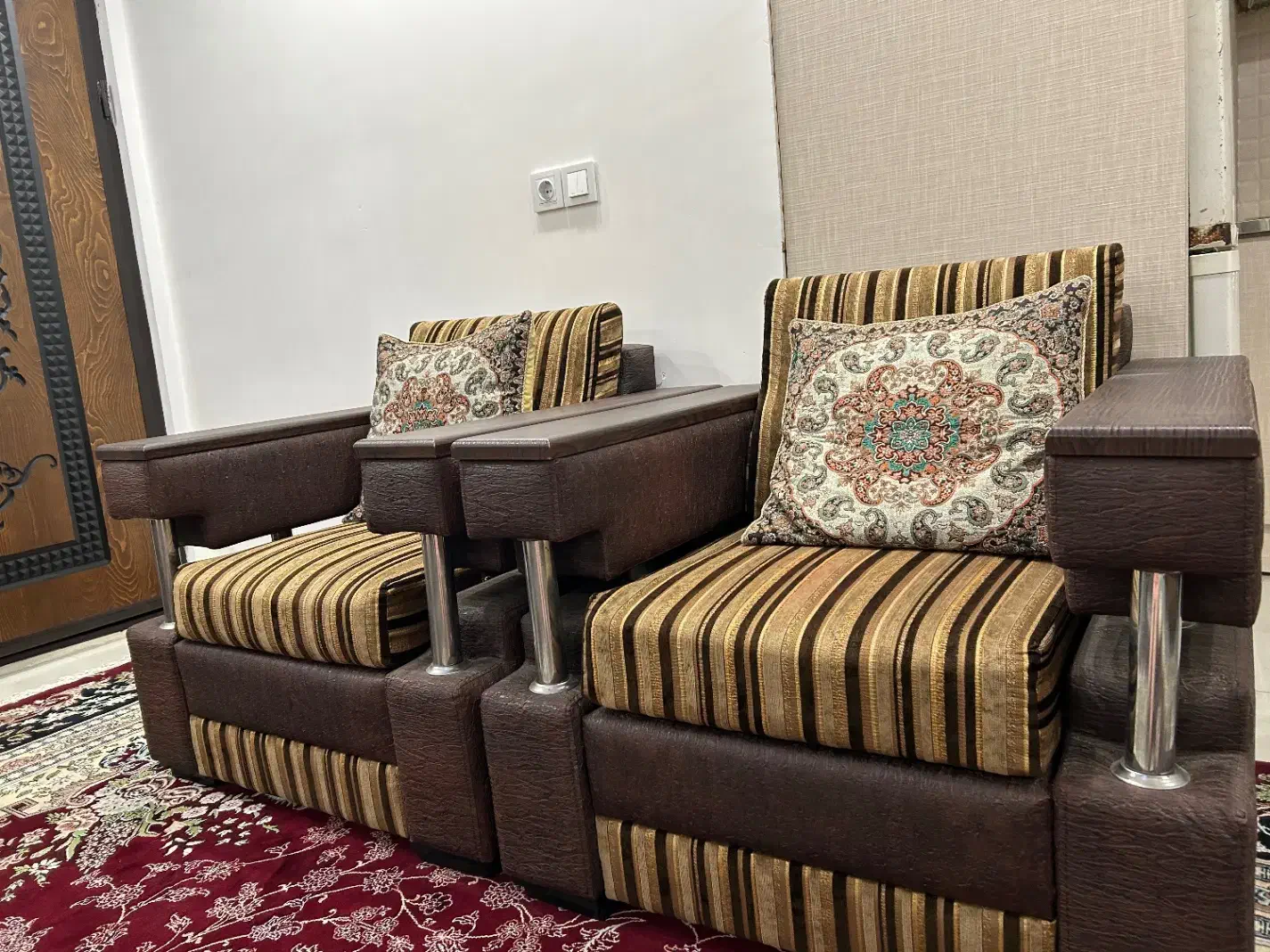 ست مبل راحتی تمیز و سالم|مبلمان خانگی و میز عسلی|آمل, |دیوار