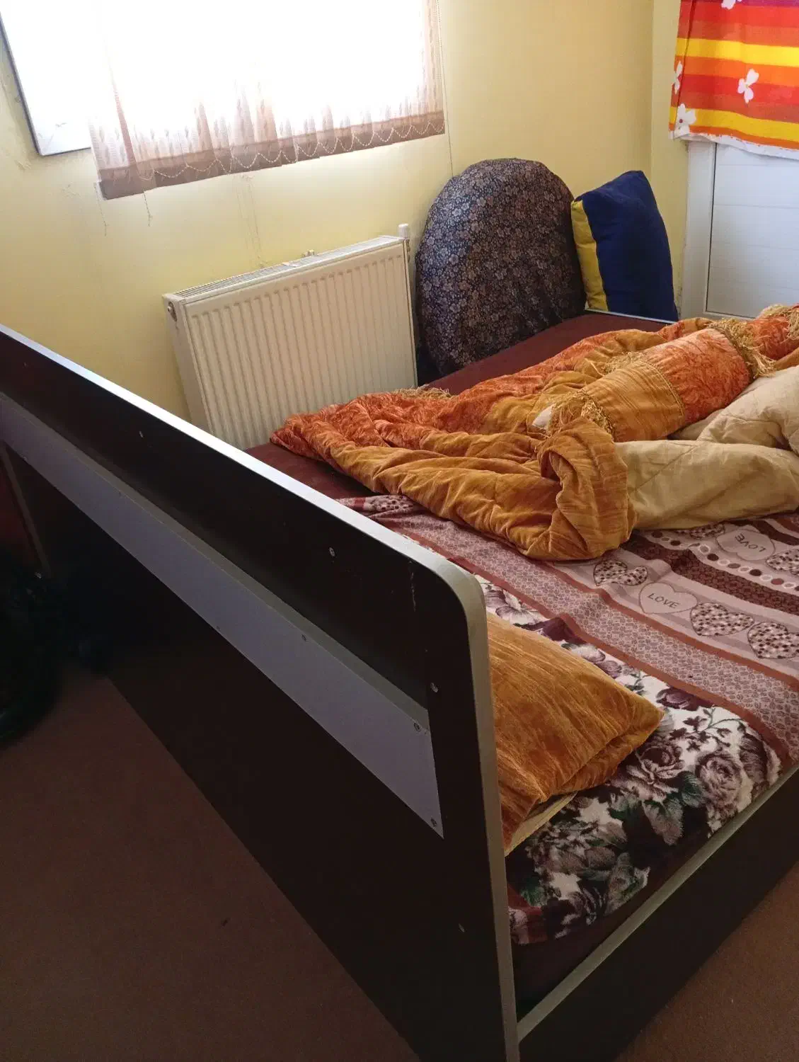 تخت یک نفره تخت دونفره بسیار عالی|تشک تختخواب|صدرا-فارس, فاز ۱|دیوار